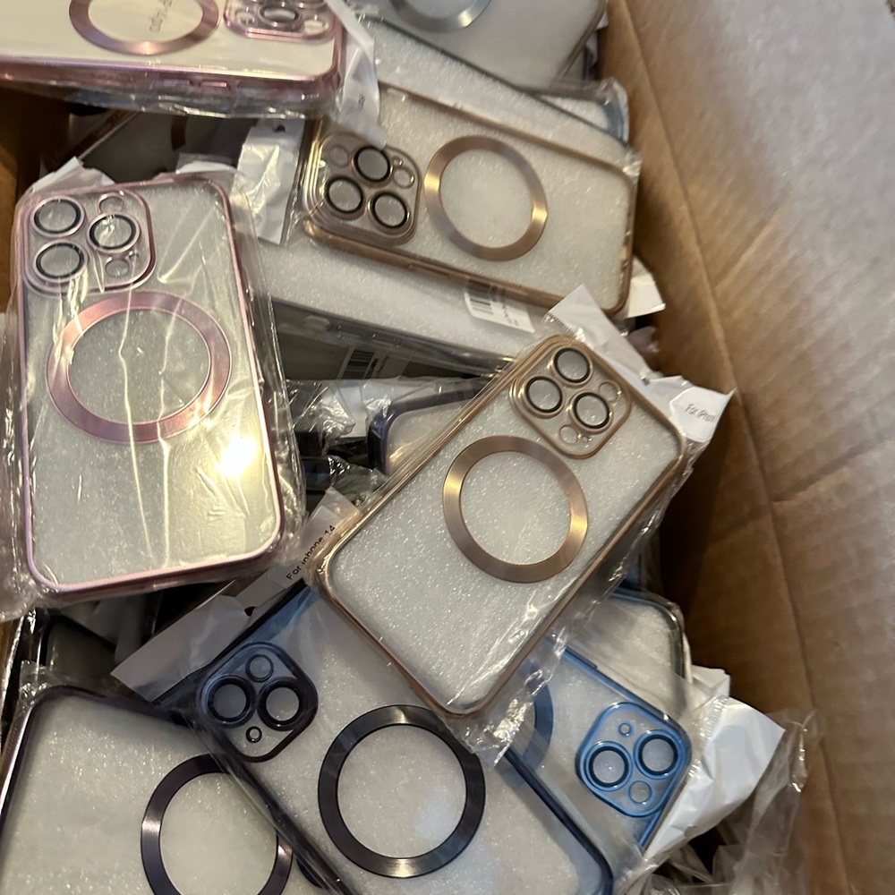 200 iPhone case 14 , 14 pro , 14 pro max 7 color